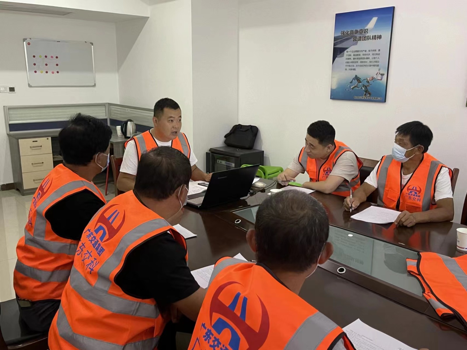 �����z�y(c��)܇���U