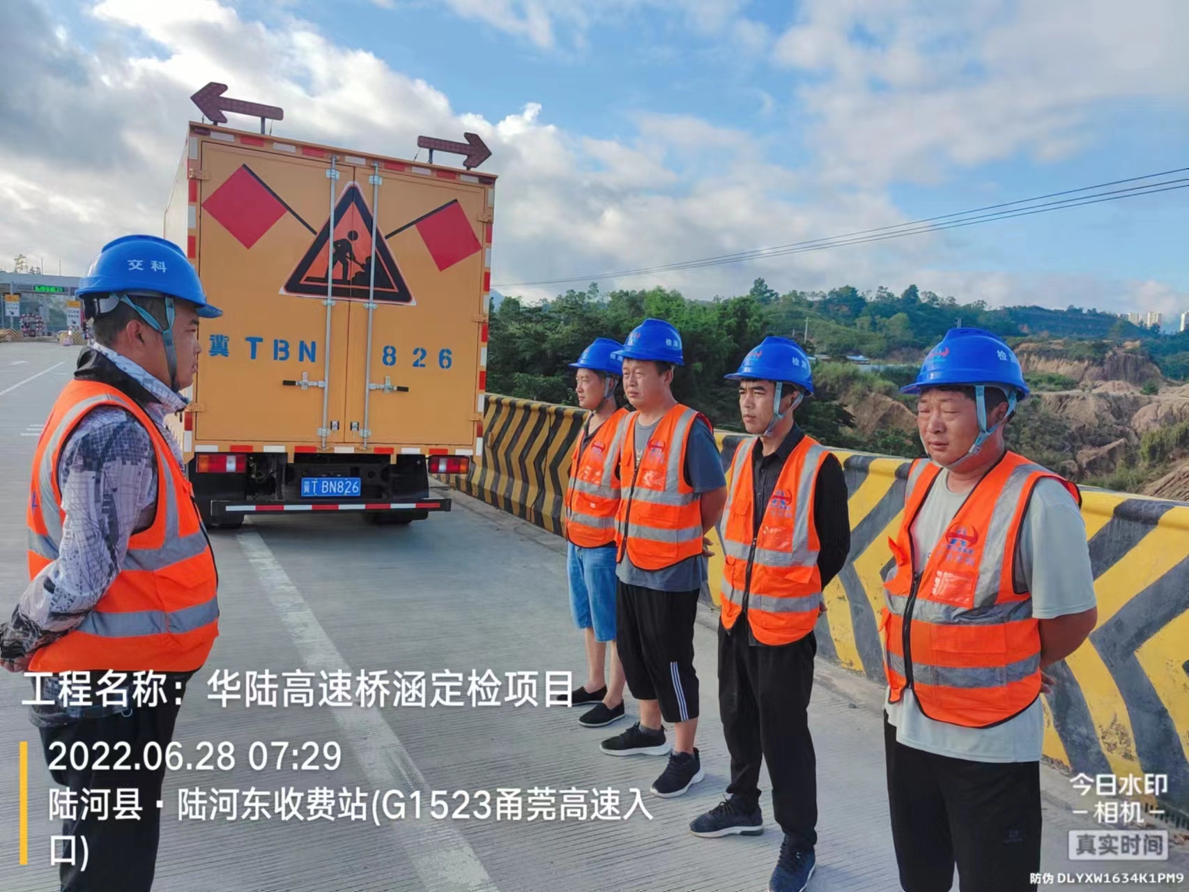 �����z�y(c��)܇���U